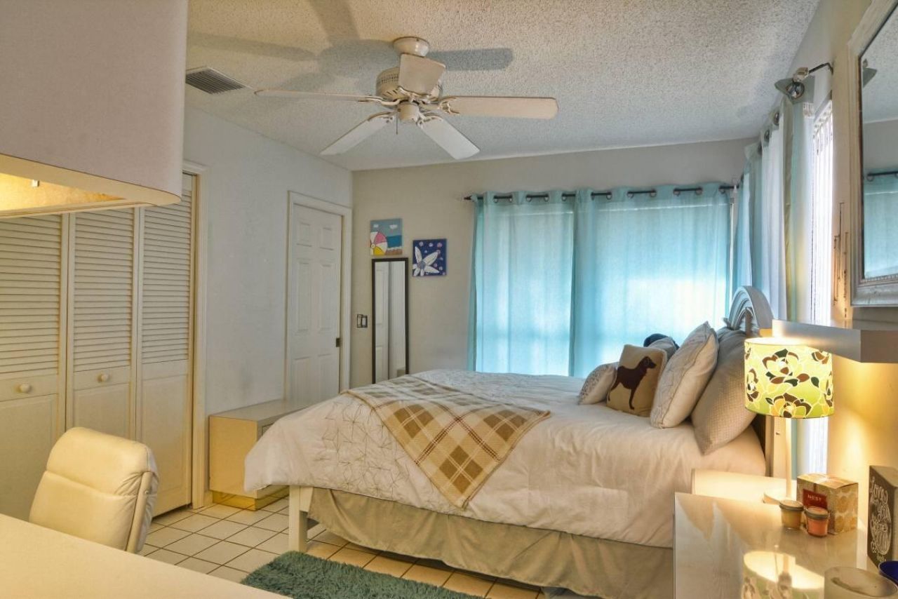 6691 S Pine Court, West Palm Beach, FL 33418 Photo