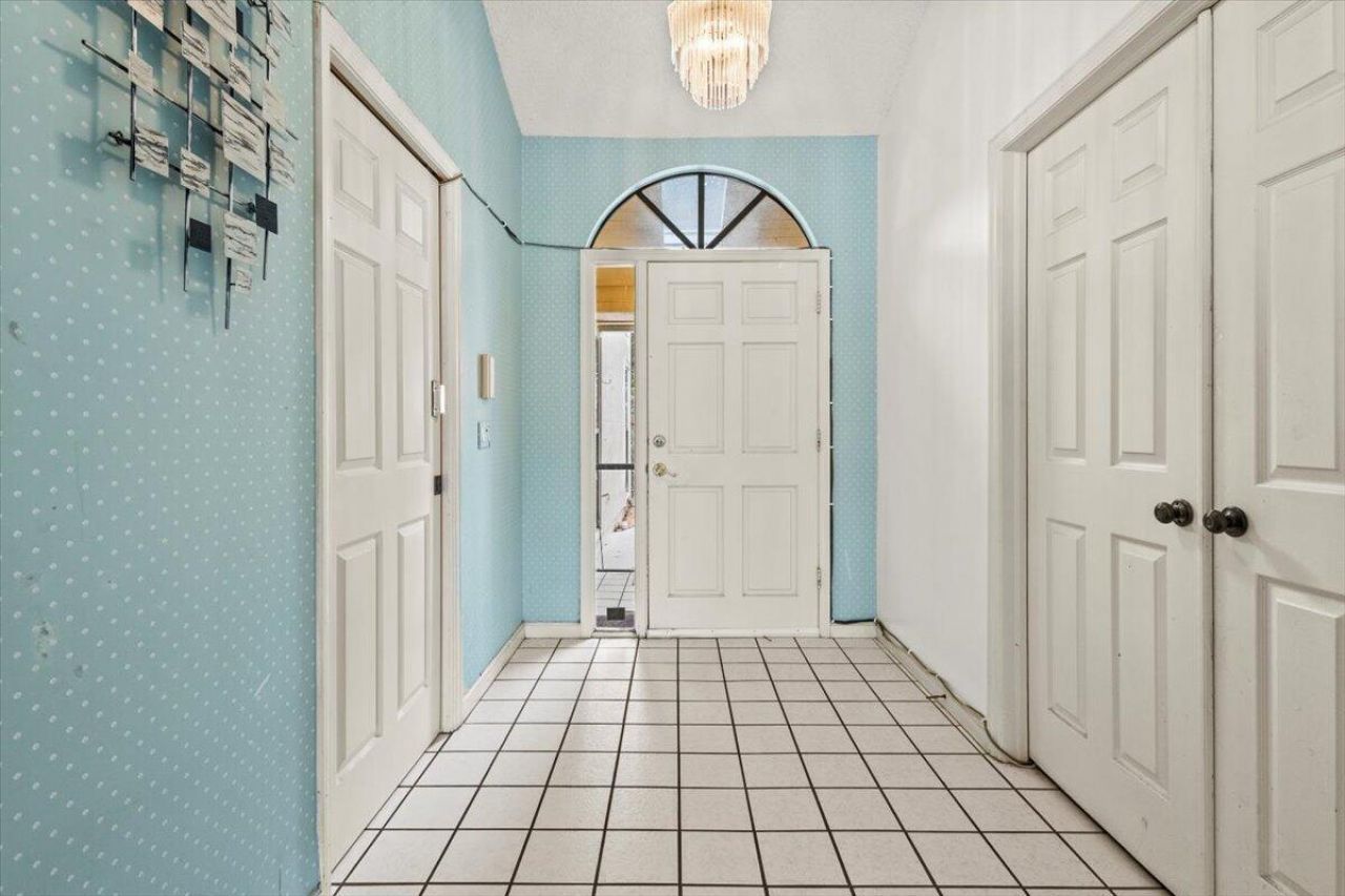 6691 S Pine Court, West Palm Beach, FL 33418 Photo