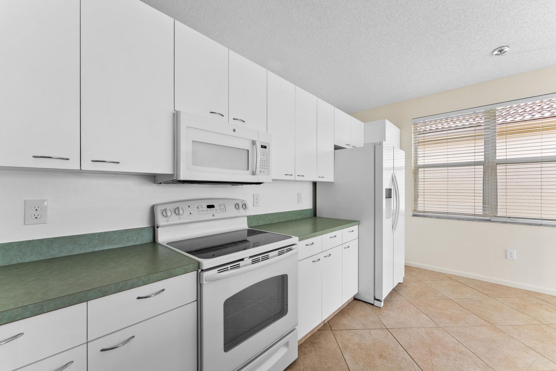 15350 NW 6th Court, Pembroke Pines, FL 33028 Photo