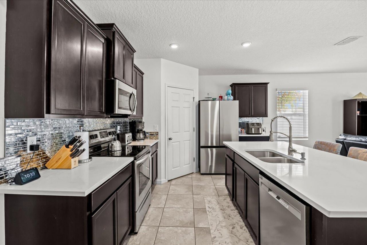 1749 SW Alberca Lane, Port Saint Lucie, FL 34953 Photo