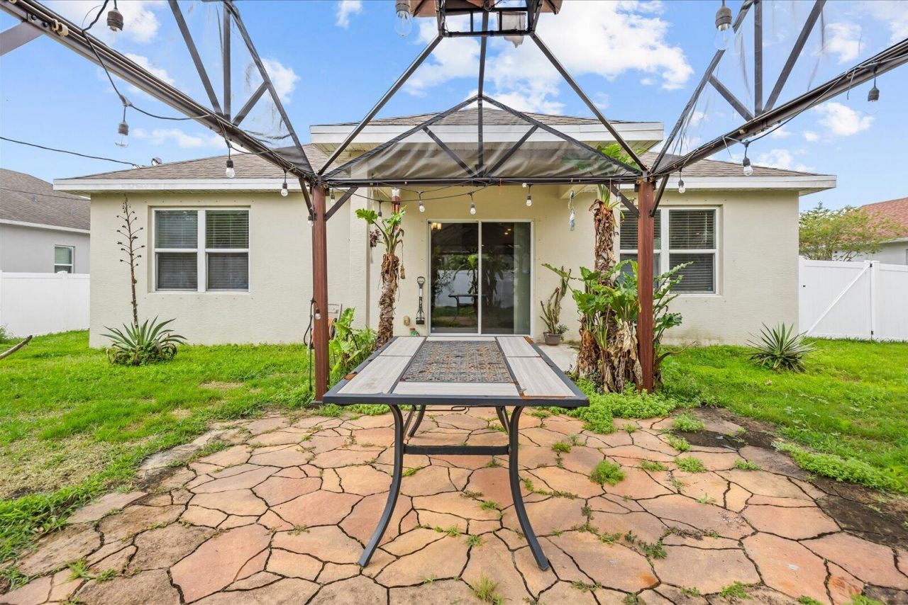 1749 SW Alberca Lane, Port Saint Lucie, FL 34953 Photo