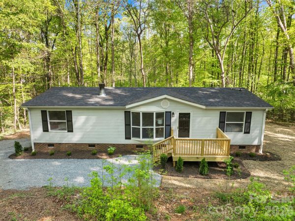 1821 Bascom Lane , Midland, NC 28107