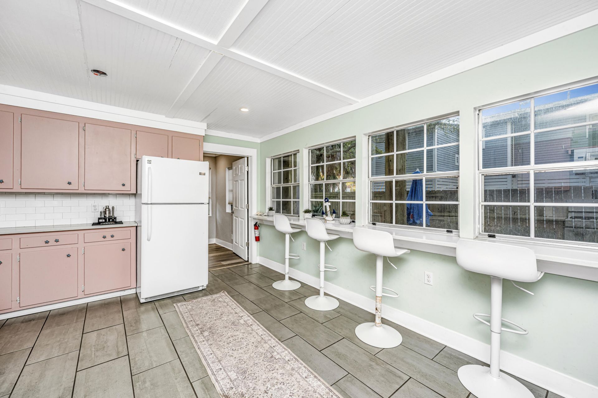 503 E Ashley Avenue Photo 14