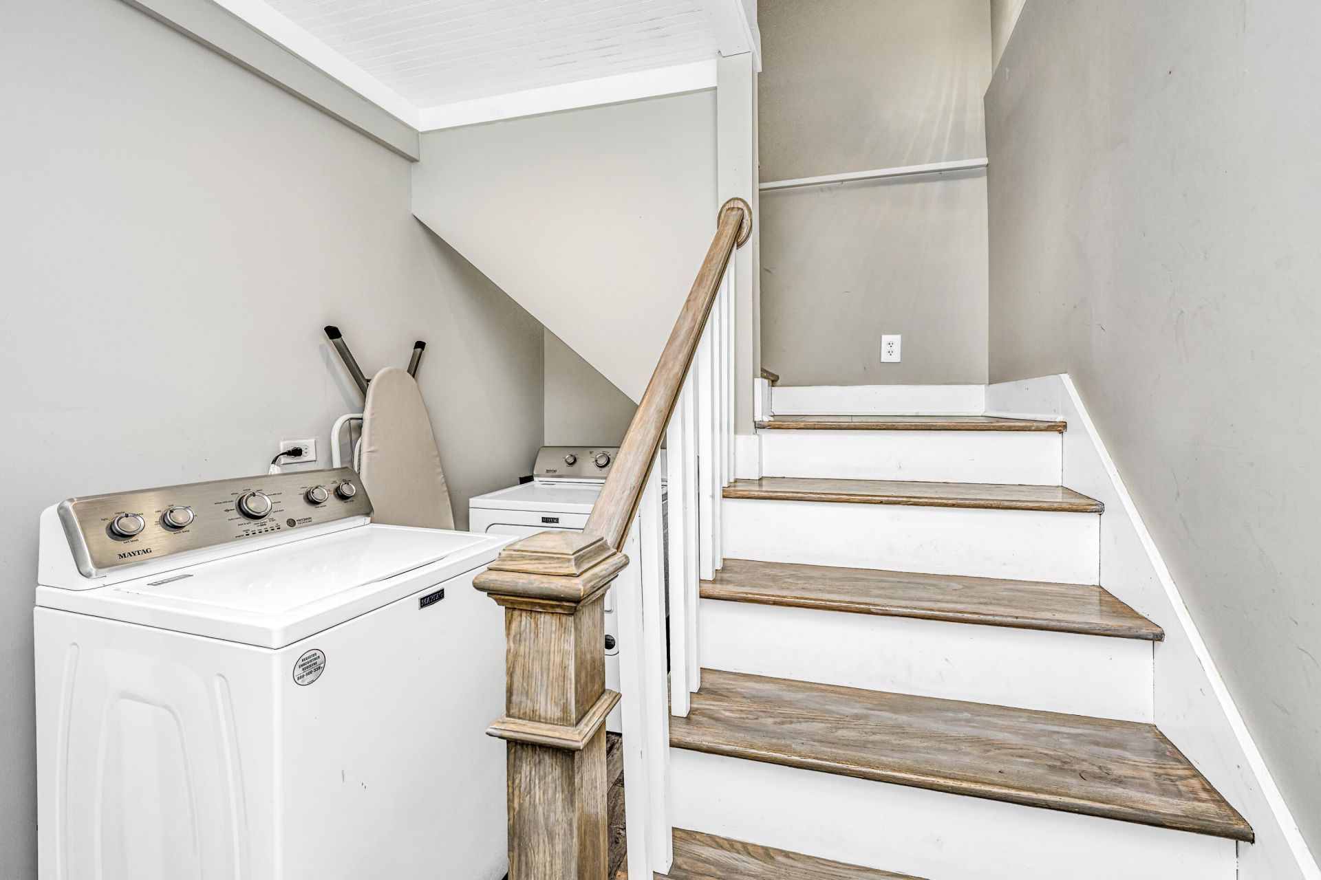 503 E Ashley Avenue Photo 15