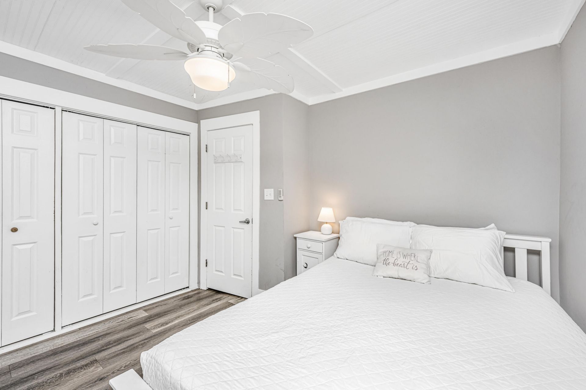 503 E Ashley Avenue Photo 22