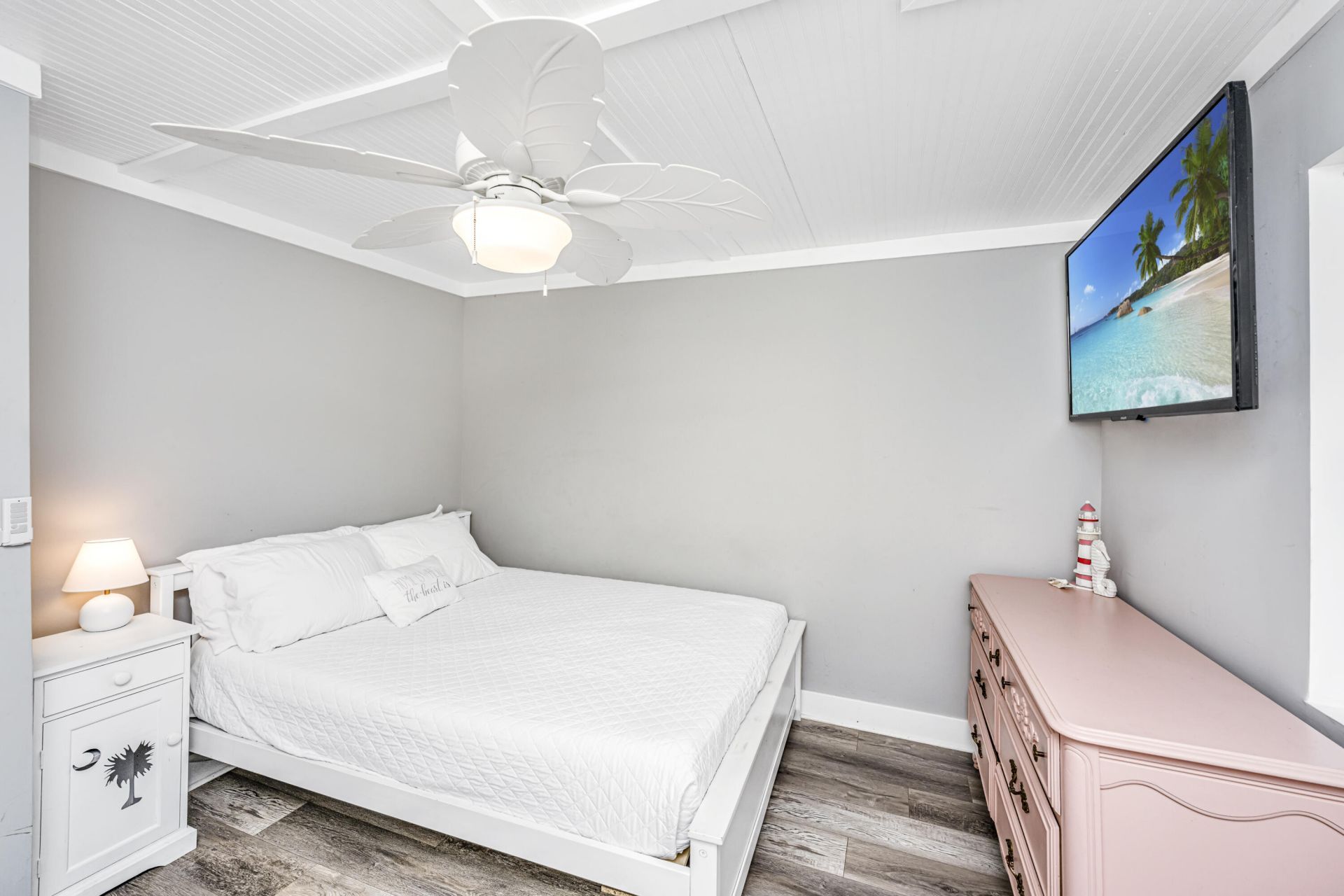 503 E Ashley Avenue Photo 23