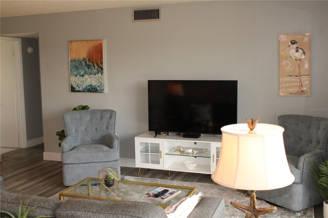 4240 Ironwood Circle, Unit 404, Bradenton, FL 34209 Photo