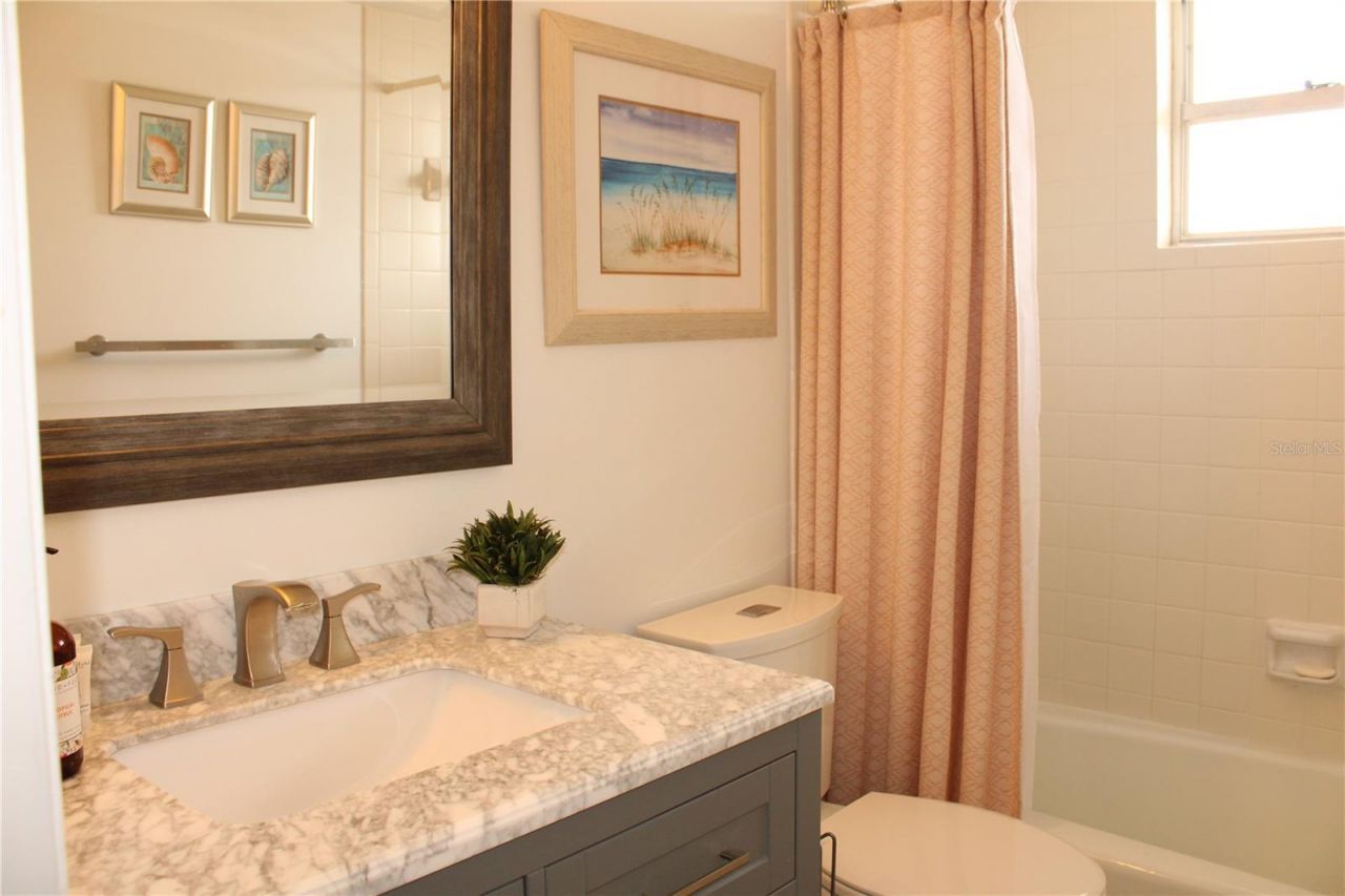 4240 Ironwood Circle, Unit 404, Bradenton, FL 34209 Photo