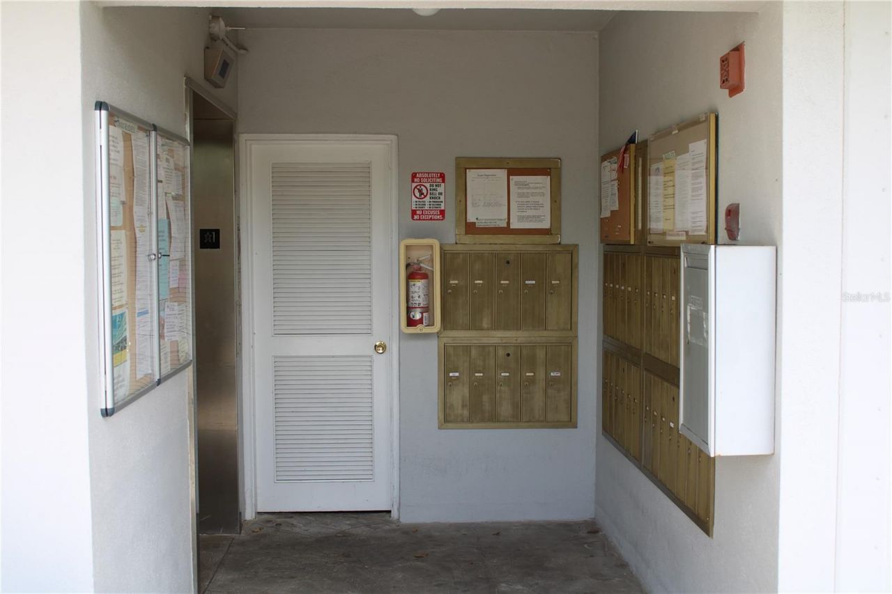 4240 Ironwood Circle, Unit 404, Bradenton, FL 34209 Photo