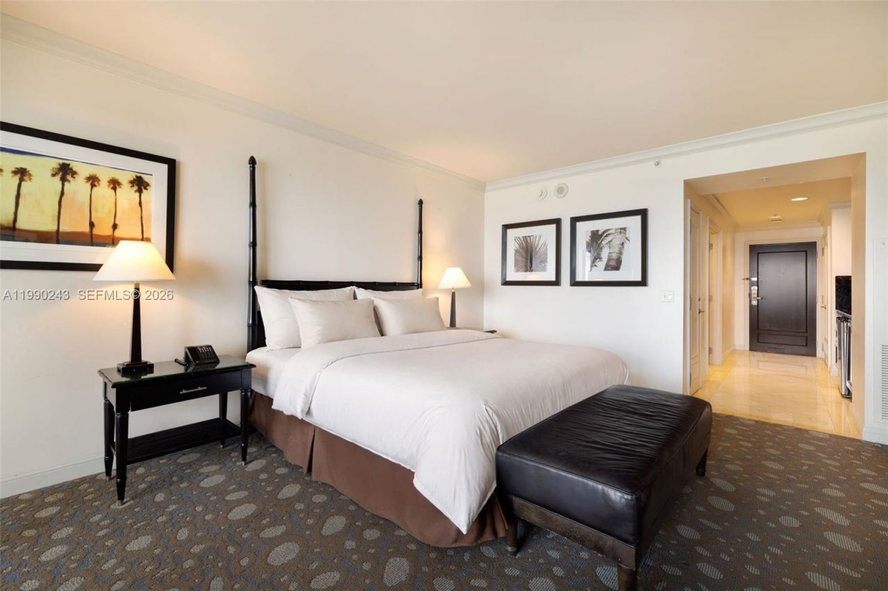 601 N Ft Lauderdale Beach Blvd, Unit 903, Fort Lauderdale, FL 33304 Photo