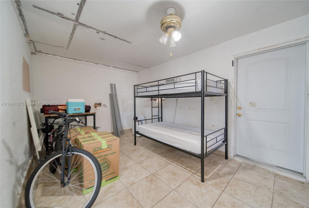 2451 NW 182nd Ter , Miami Gardens, FL 33056 Photo