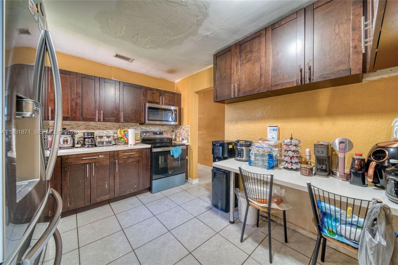 2451 NW 182nd Ter , Miami Gardens, FL 33056 Photo