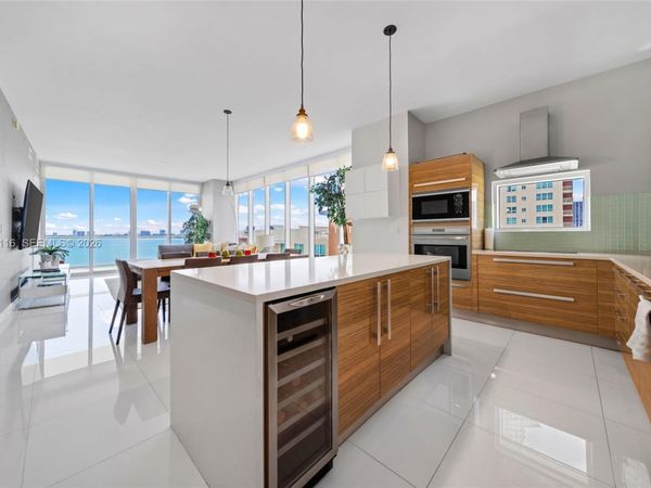 2020 N Bayshore Dr, Unit 710, Miami, FL 33137