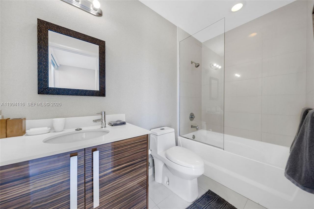 2020 N Bayshore Dr, Unit 710, Miami, FL 33137 Photo