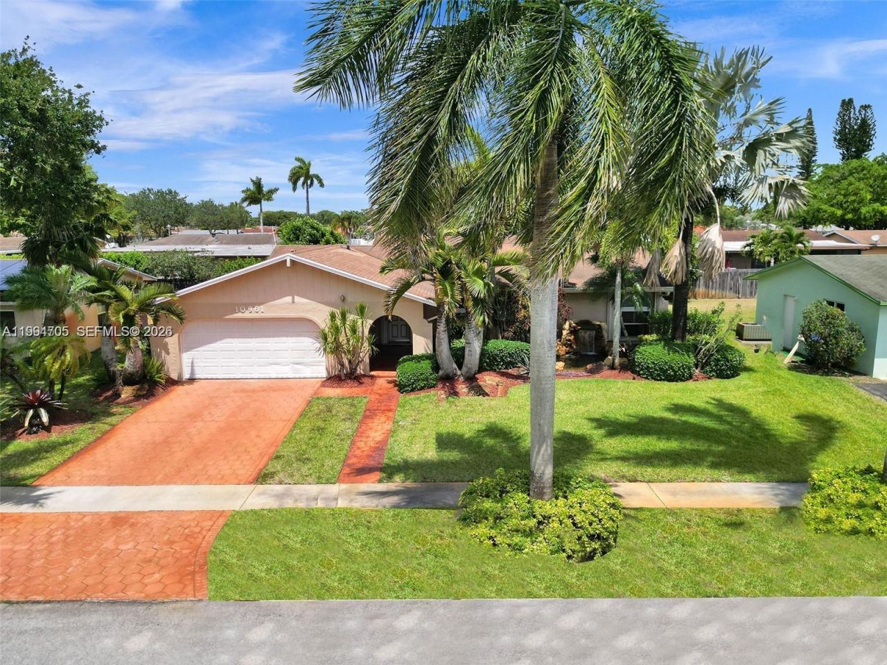 10961 NW 16th Ct , Pembroke Pines, FL 33026 Photo