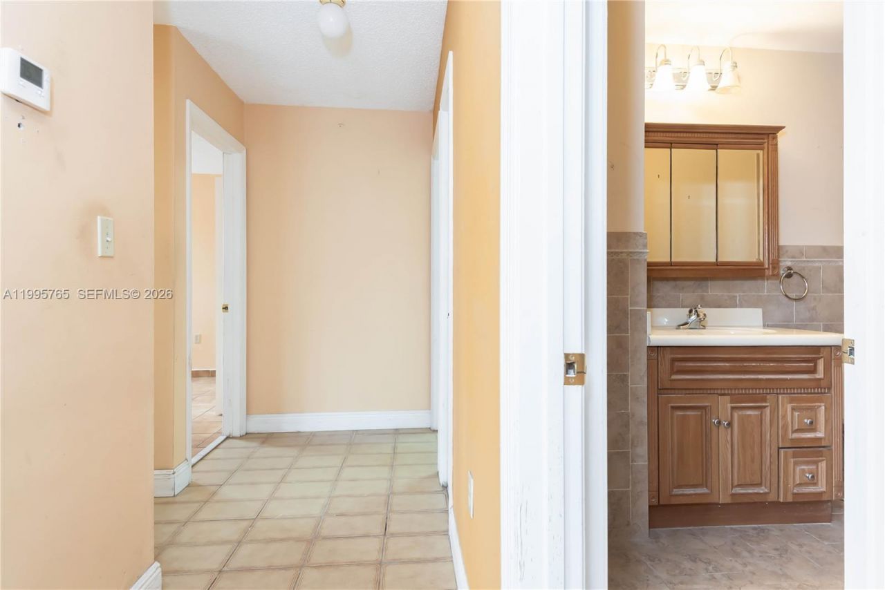 450 SW 92nd Ave, Unit 1, Miami, FL 33174 Photo