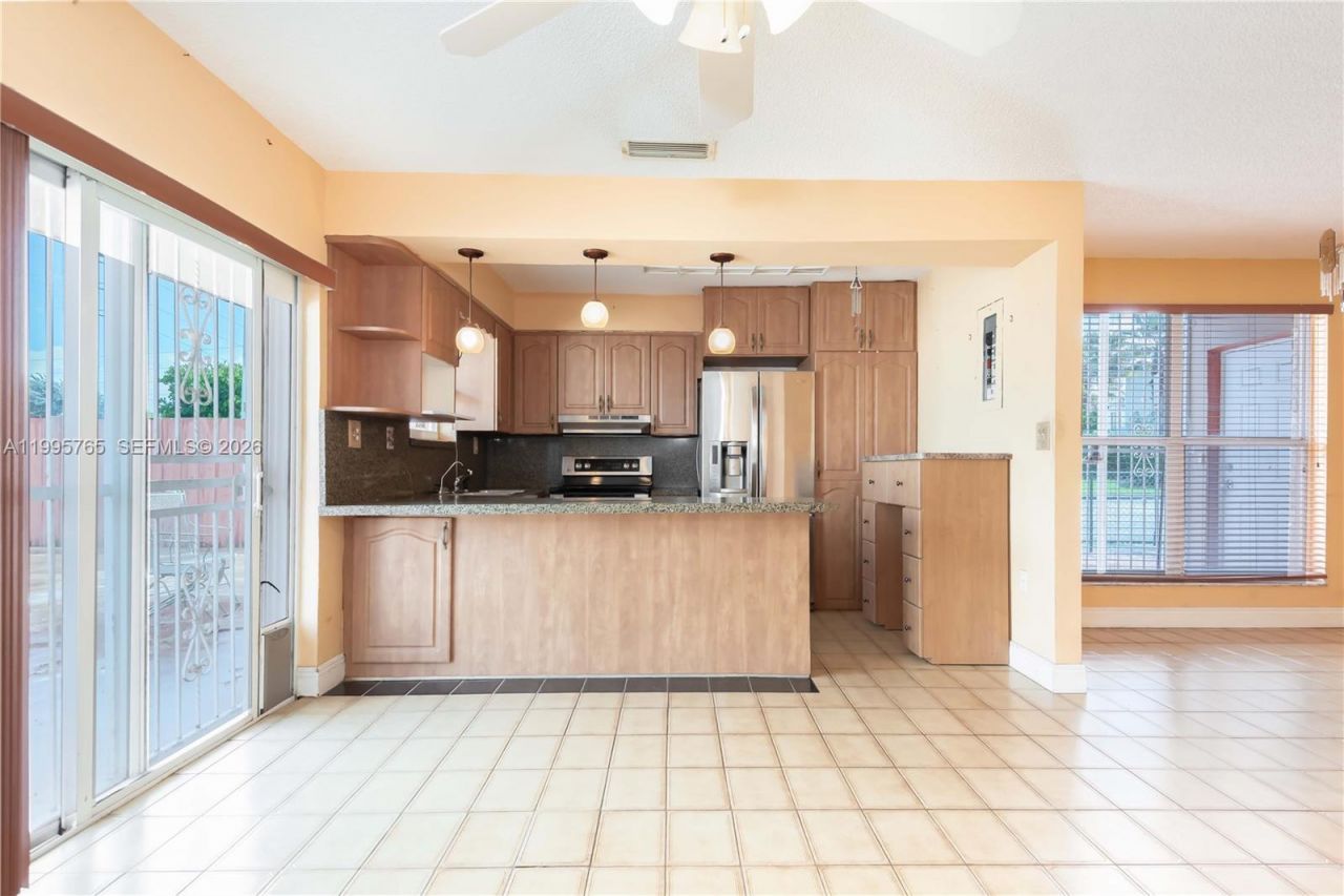 450 SW 92nd Ave, Unit 1, Miami, FL 33174 Photo