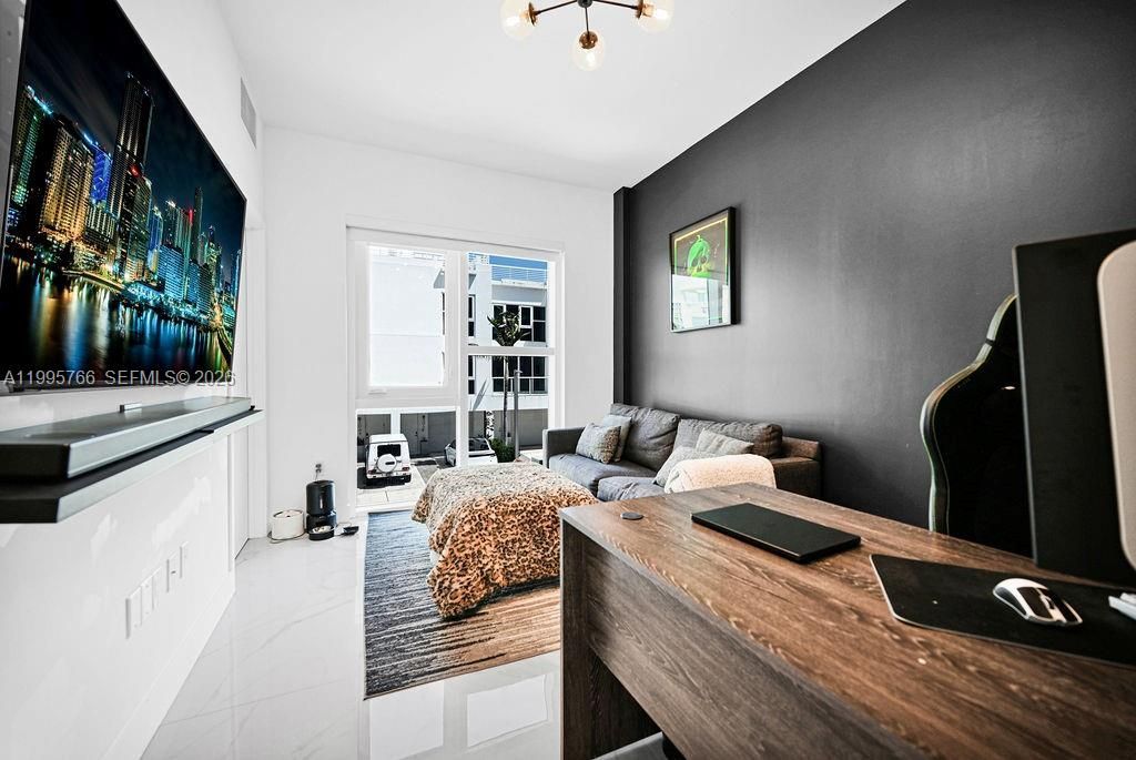 455 NE 39th St, Unit 205, Miami, FL 33137 Photo