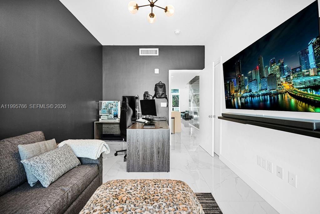 455 NE 39th St, Unit 205, Miami, FL 33137 Photo