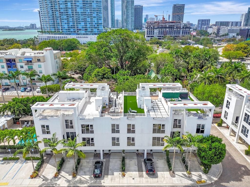 455 NE 39th St, Unit 205, Miami, FL 33137 Photo