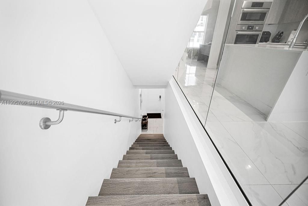 455 NE 39th St, Unit 205, Miami, FL 33137 Photo