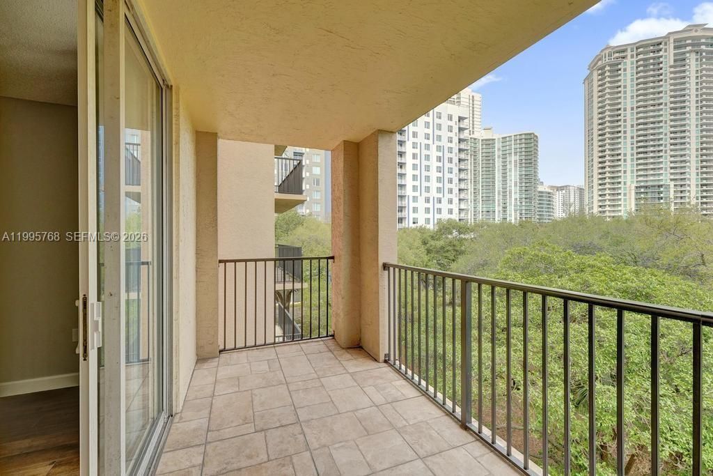 520 SE 5th Ave , Unit 2408, Fort Lauderdale, FL 33301 Photo