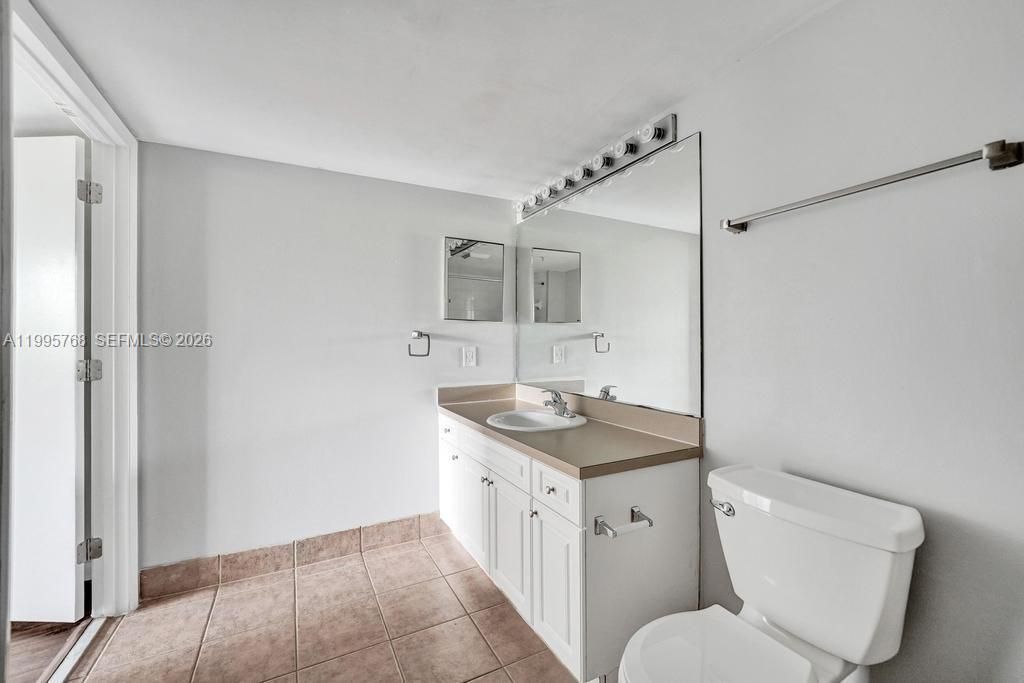 520 SE 5th Ave , Unit 2408, Fort Lauderdale, FL 33301 Photo