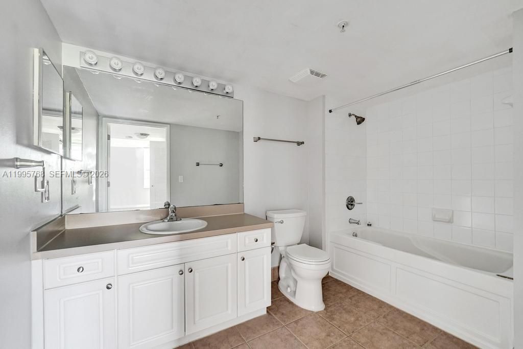 520 SE 5th Ave , Unit 2408, Fort Lauderdale, FL 33301 Photo