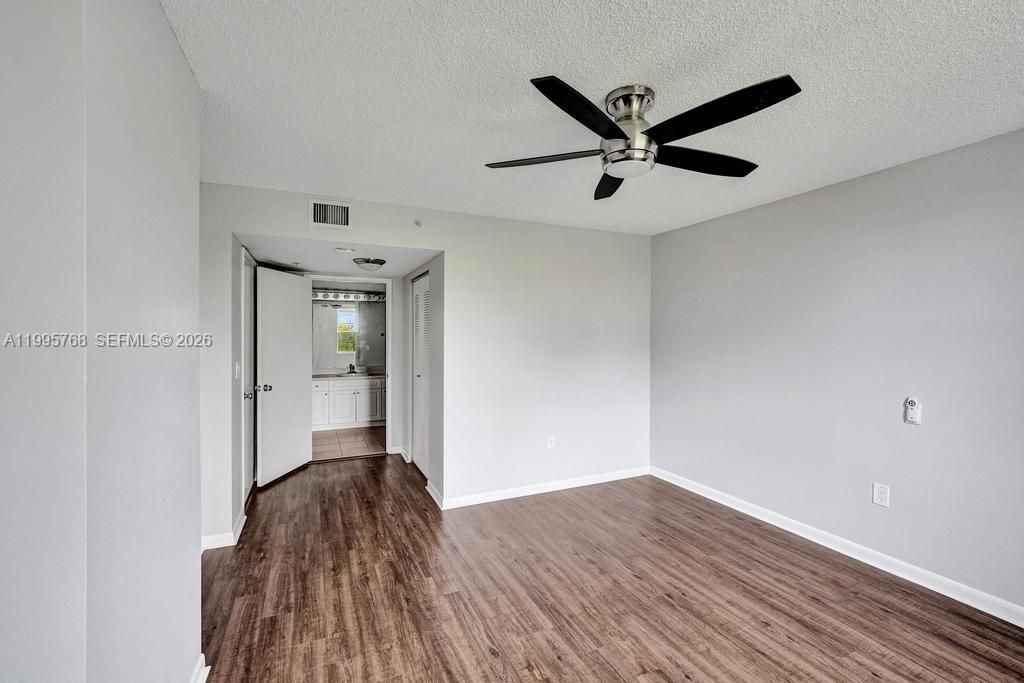 520 SE 5th Ave , Unit 2408, Fort Lauderdale, FL 33301 Photo