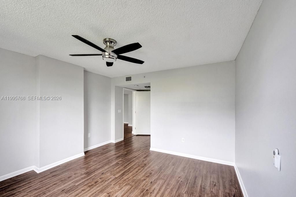 520 SE 5th Ave , Unit 2408, Fort Lauderdale, FL 33301 Photo