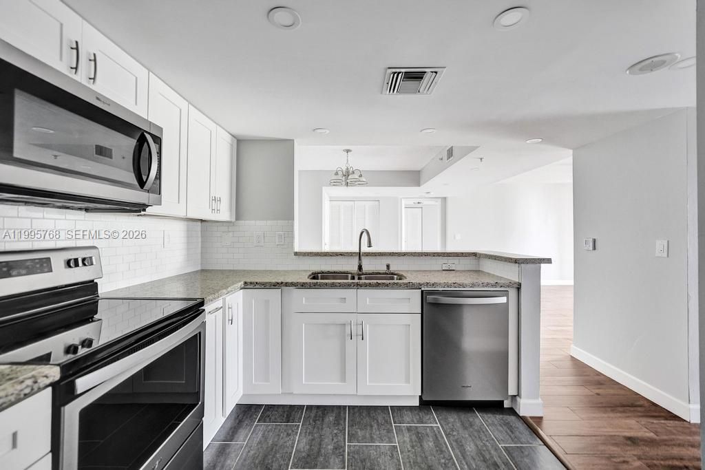 520 SE 5th Ave , Unit 2408, Fort Lauderdale, FL 33301 Photo