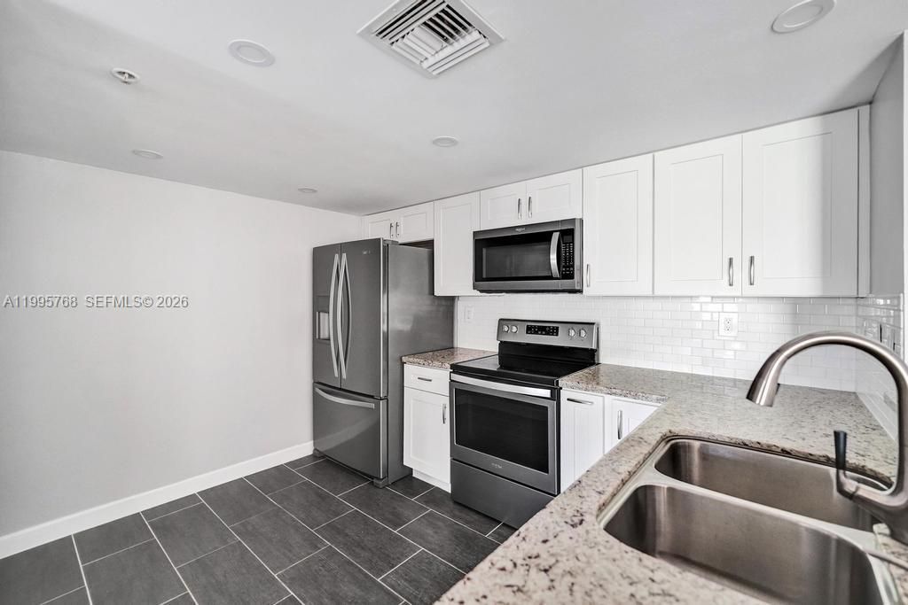 520 SE 5th Ave , Unit 2408, Fort Lauderdale, FL 33301 Photo