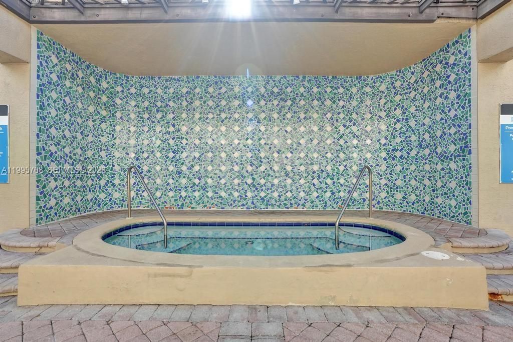 520 SE 5th Ave , Unit 2408, Fort Lauderdale, FL 33301 Photo