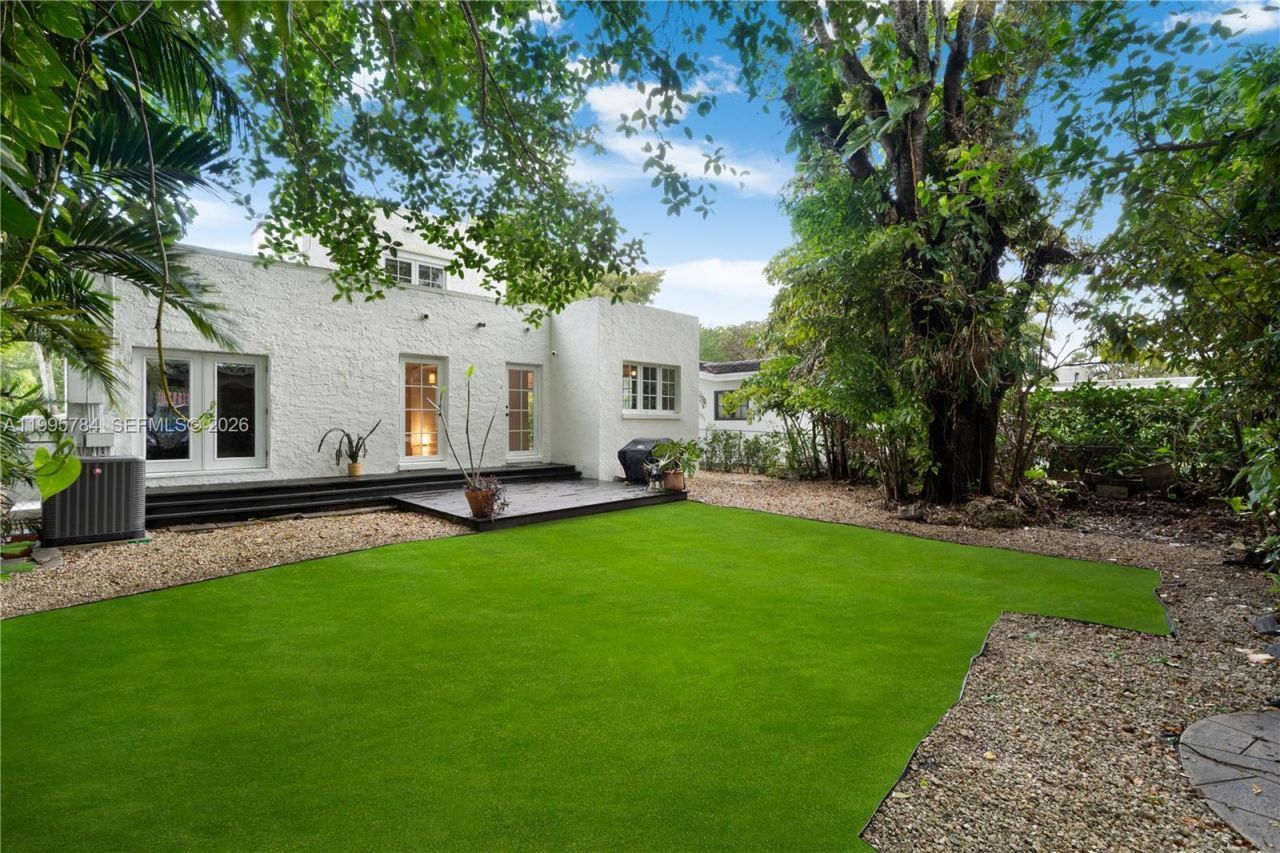 919 Lisbon St, Coral Gables, FL 33134 Photo