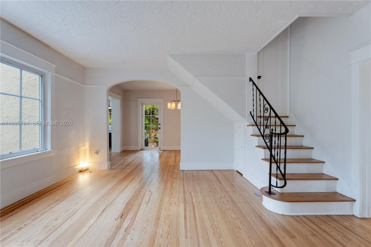 919 Lisbon St, Coral Gables, FL 33134 Photo