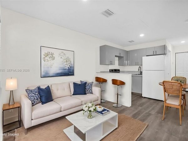 1730 Acapulco Dr, Unit 3, Miramar, FL 33023