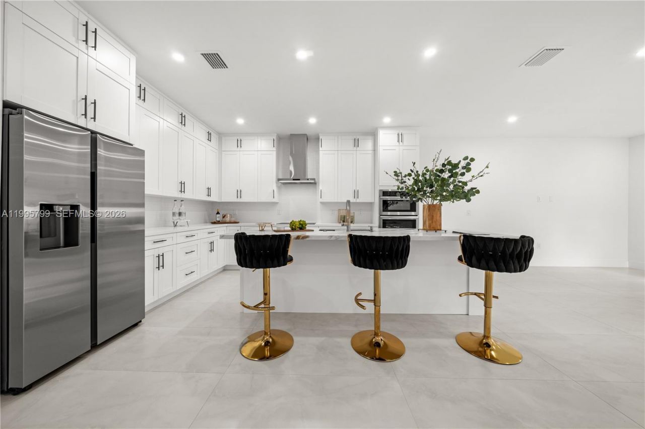 5209 SW 22nd St, West Park, FL 33023 Photo