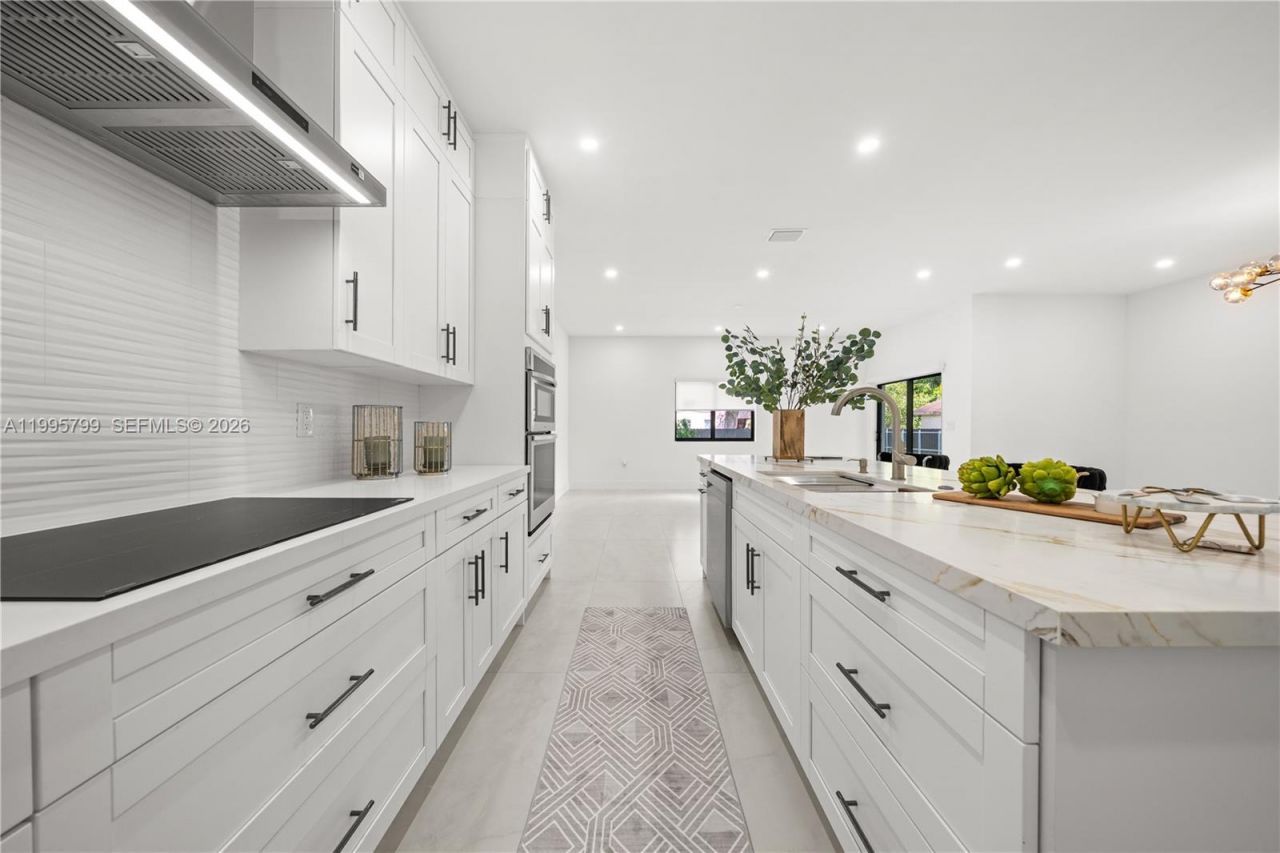 5209 SW 22nd St, West Park, FL 33023 Photo