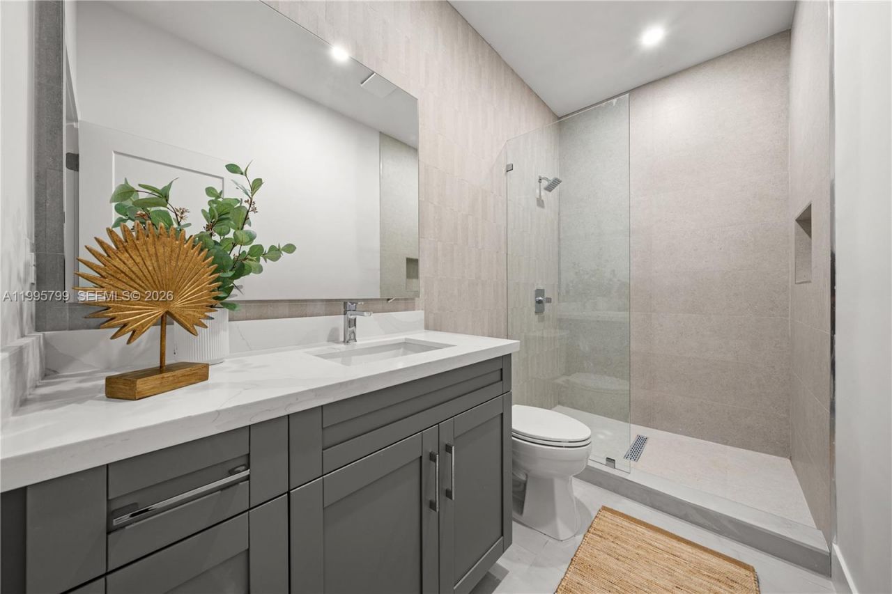 5209 SW 22nd St, West Park, FL 33023 Photo