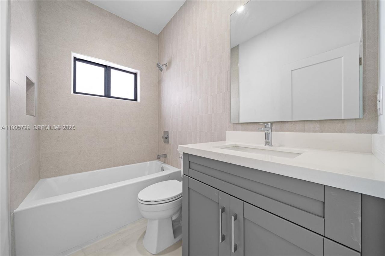 5209 SW 22nd St, West Park, FL 33023 Photo