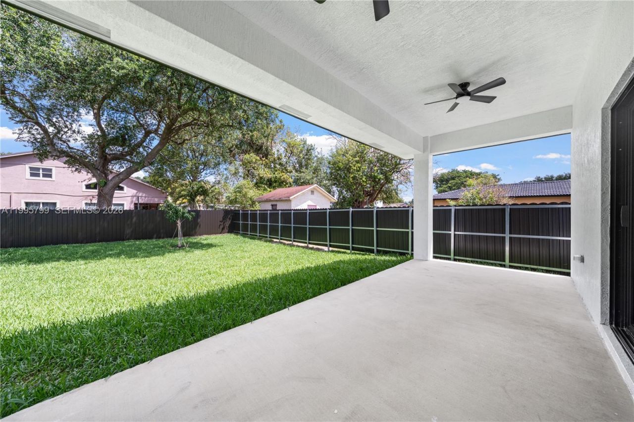 5209 SW 22nd St, West Park, FL 33023 Photo