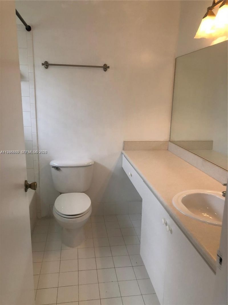 157 Hidden Ct Rd , Unit I-48, Hollywood, FL 33023 Photo