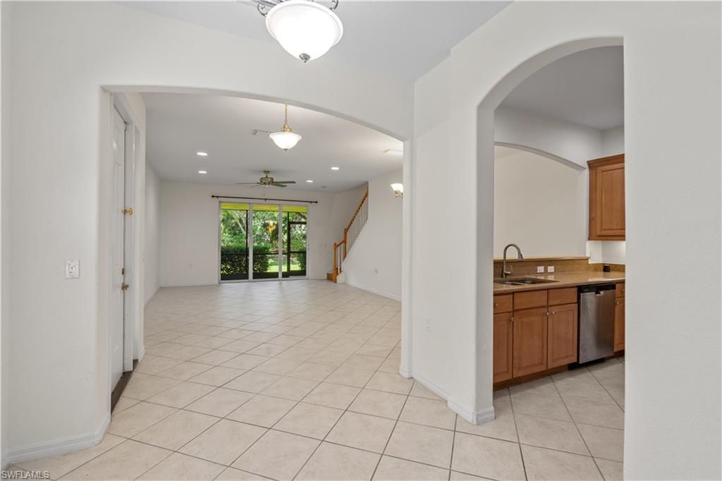 4390 Lazio Way, Unit 401, Fort Myers, FL 33901 Photo