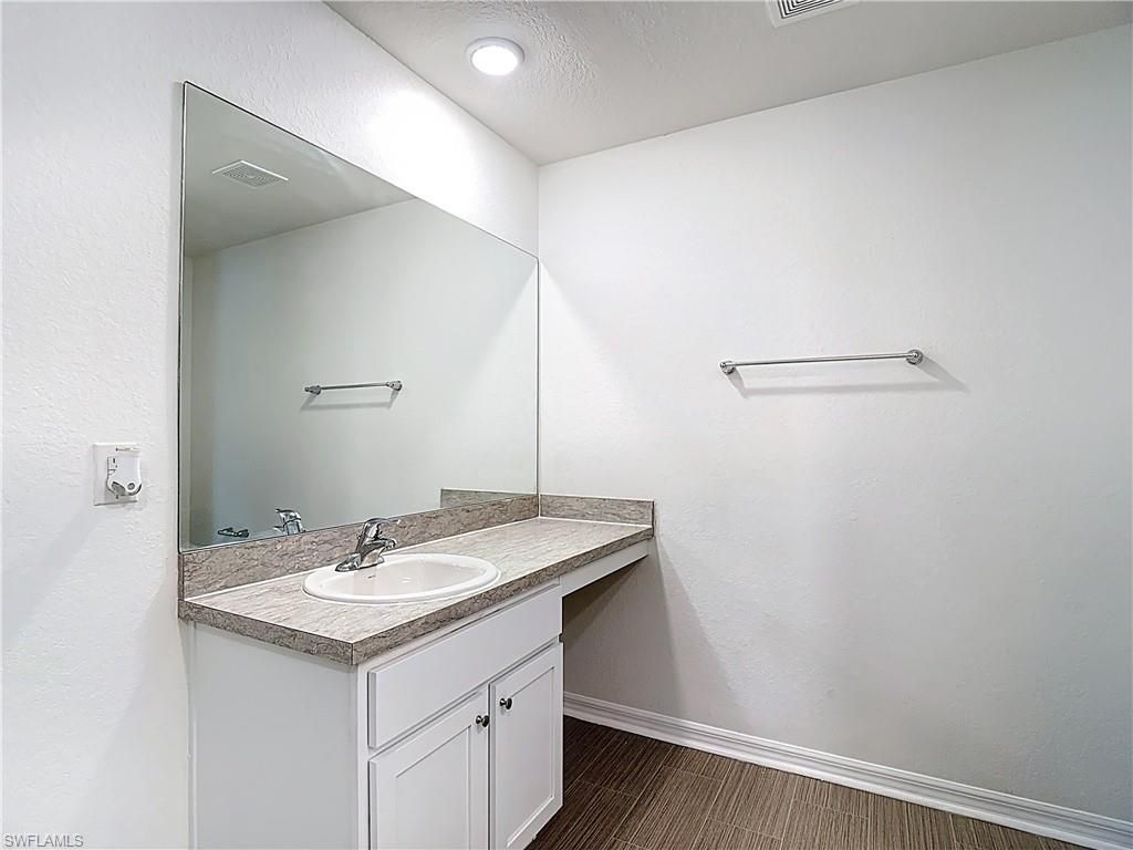 2908 24th St Sw, Lehigh Acres, FL 33976 Photo