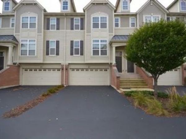 401 N Commerce Street , Unit 401, Aurora, IL 60504