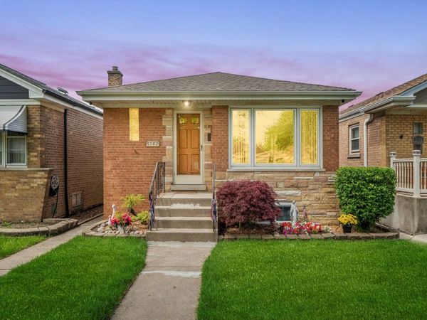5142 S Mulligan Avenue , Chicago, IL 60638