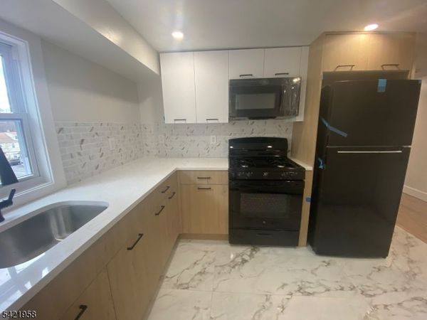 323 Rutherford Ave, Unit 3, Franklin, NJ 07416