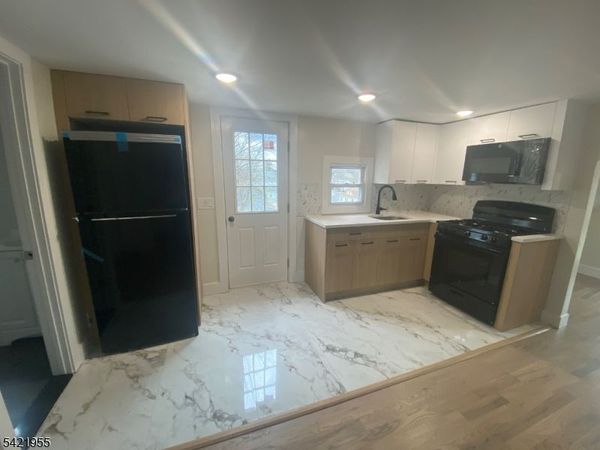 323 Rutherford Ave, Unit 4, Franklin, NJ 07416