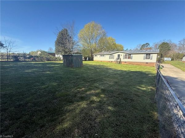 1271 Thayer Road , Trinity, NC 27370