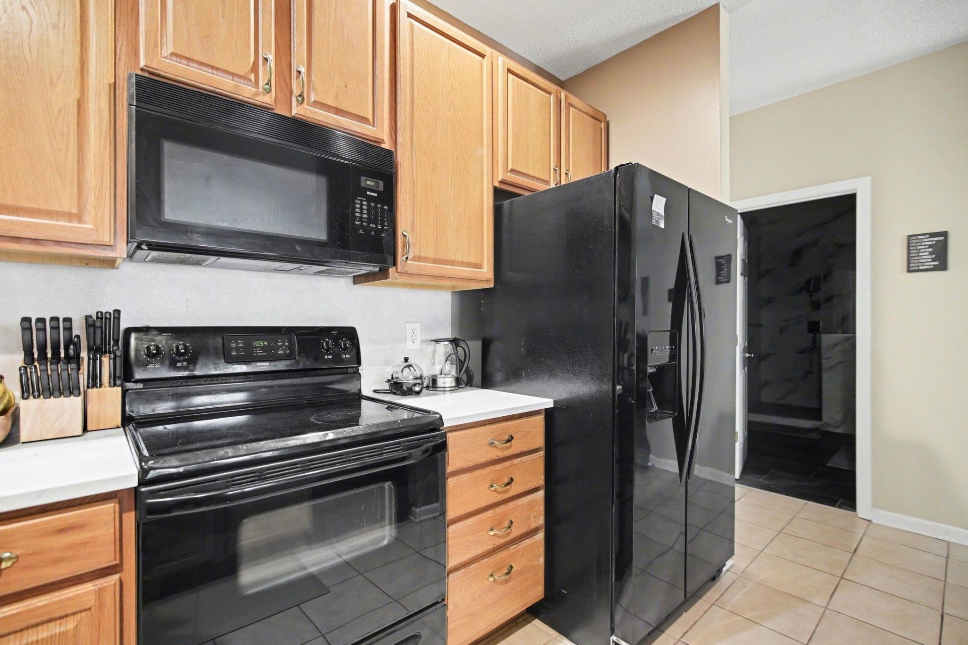 425 Colonial Trace Dr. Photo 8